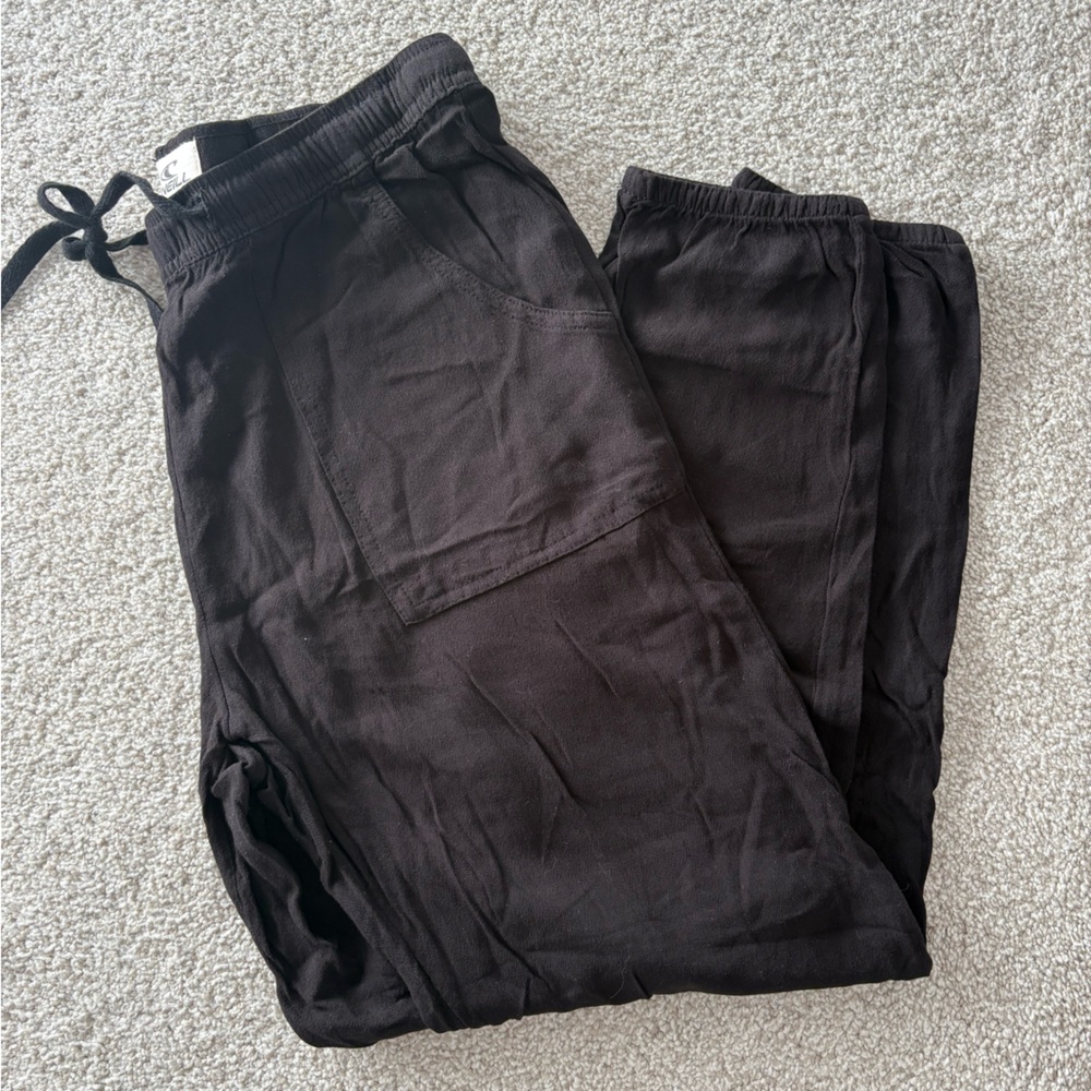 Black O’Neil beach joggers